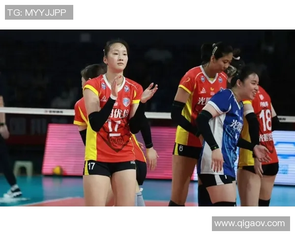 广东女排与上海女排激战正酣谁能在这场巅峰对决中笑到最后 广东女排与上海女排激战正酣谁能在这场巅峰对决中笑到最后